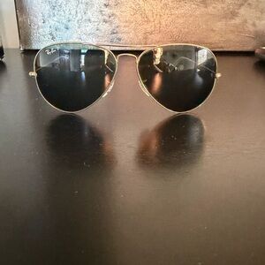 Ray-Ban Classic Gold Aviator Sunglasses